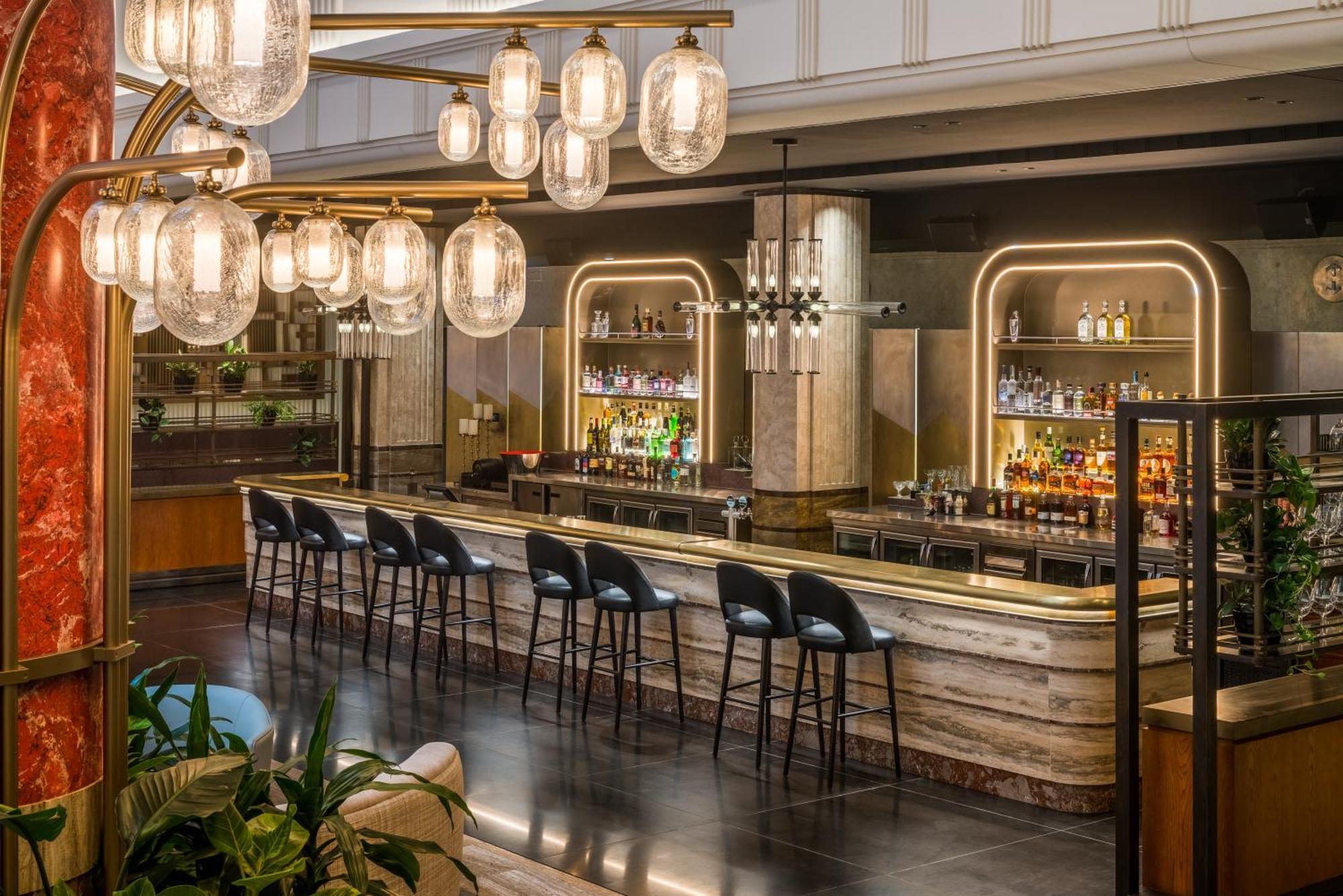 Отель Kimpton Margot Sydney By Ihg Экстерьер фото The bar at the London Edition